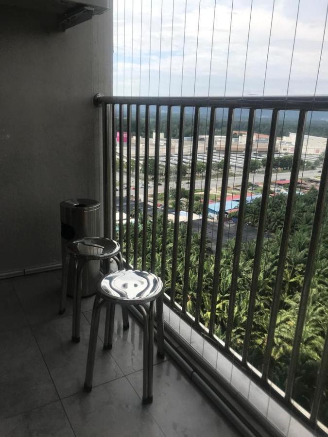 Venus Hollywood Homestay Sitiawan Seri Manjung Eksteriør billede